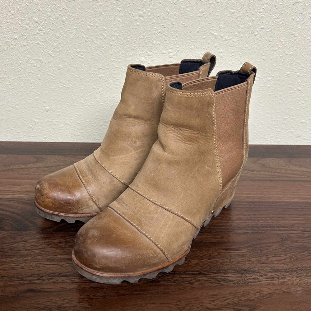 Sorel Women’s Joan Rhapsody Tan Leather Ankle Booties